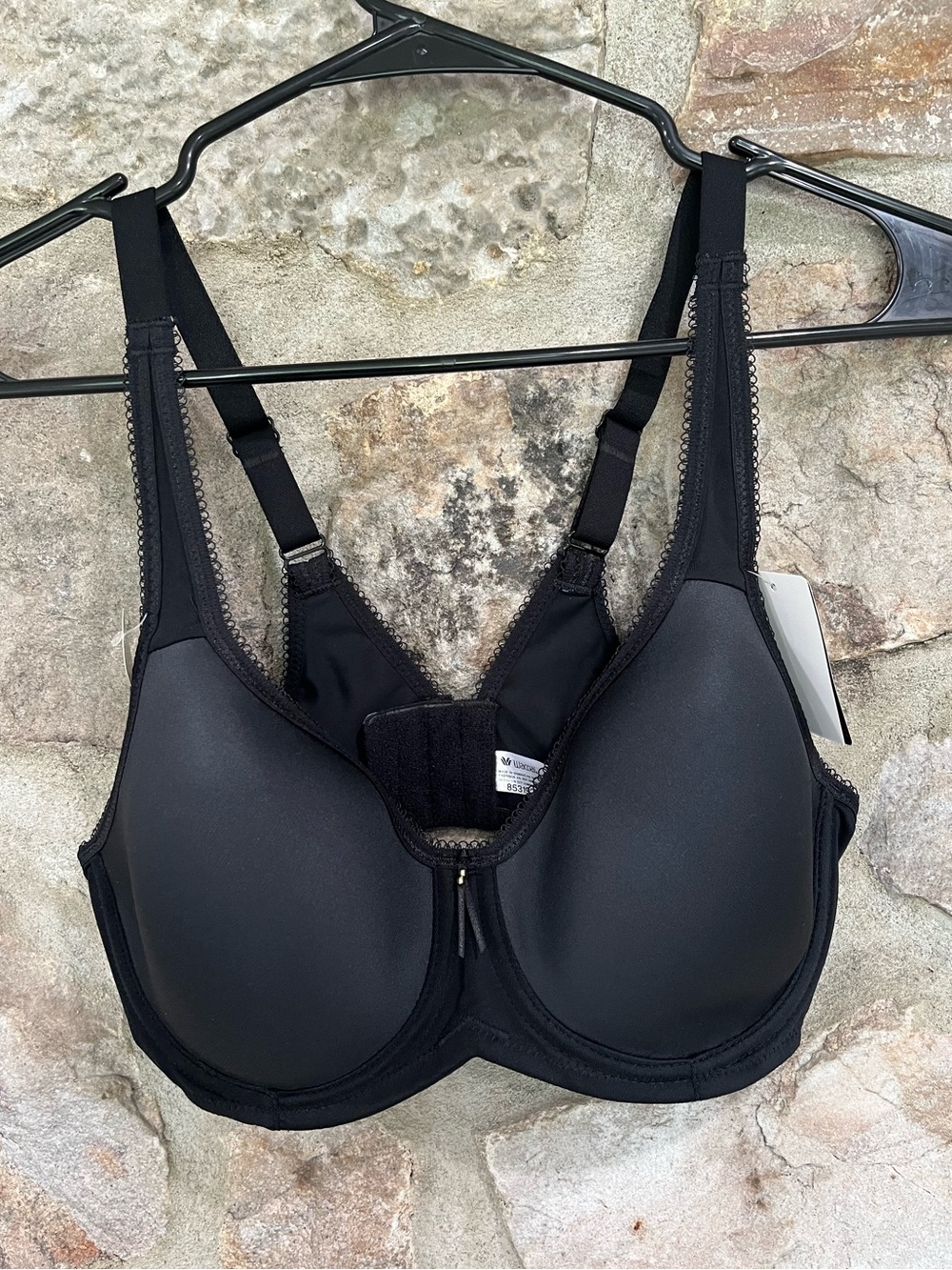NWT Wacoal Basic Beauty Spacer Underwire T-Shirt Bra in Black 853192 36C